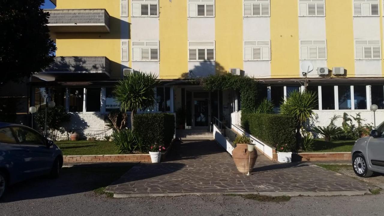 Hotel Sabatino フォッローニカ エクステリア 写真