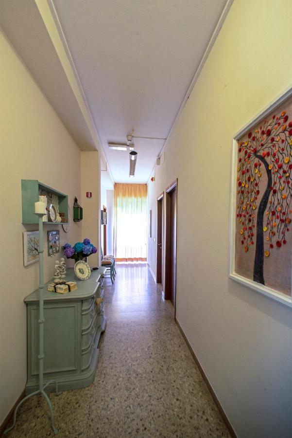 Hotel Sabatino フォッローニカ エクステリア 写真