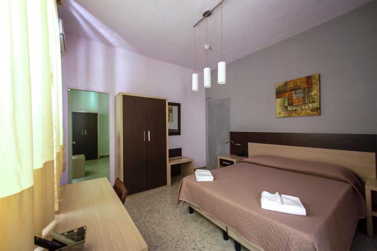 Hotel Sabatino フォッローニカ エクステリア 写真