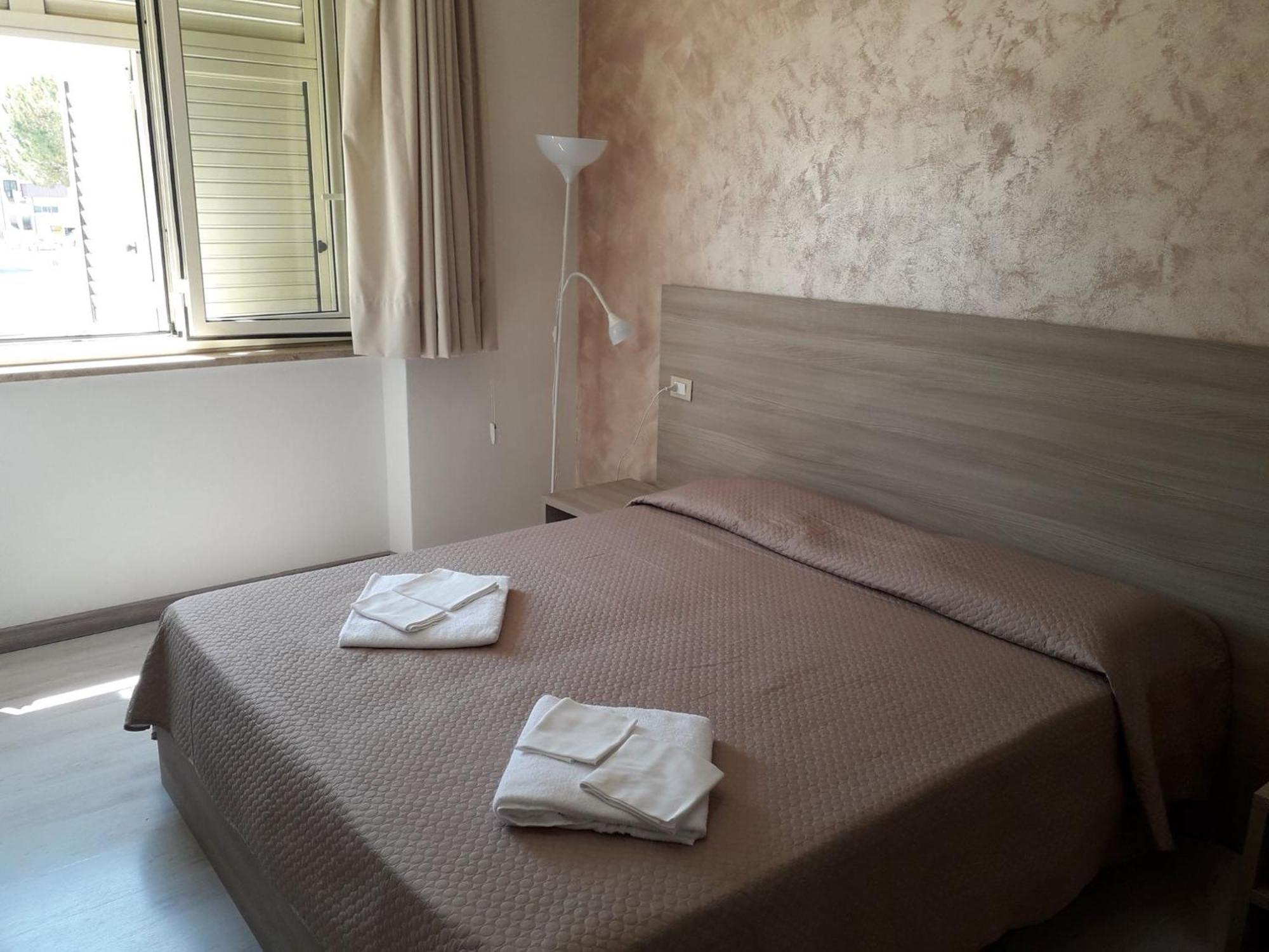 Hotel Sabatino フォッローニカ エクステリア 写真